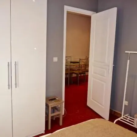 Apartman Meynadier 84 *